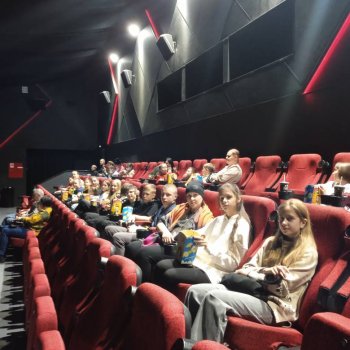7г класс посетил кинотеатр «Современник»